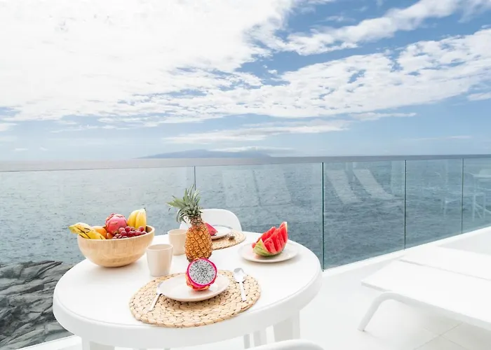 Cloud On The Sea דירה